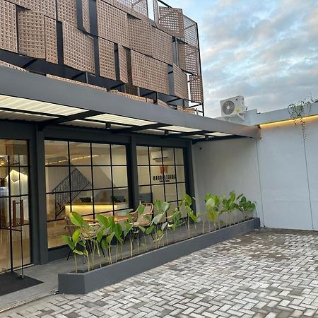 فندق Masri Living By Daphna International يوغياكارتا المظهر الخارجي الصورة