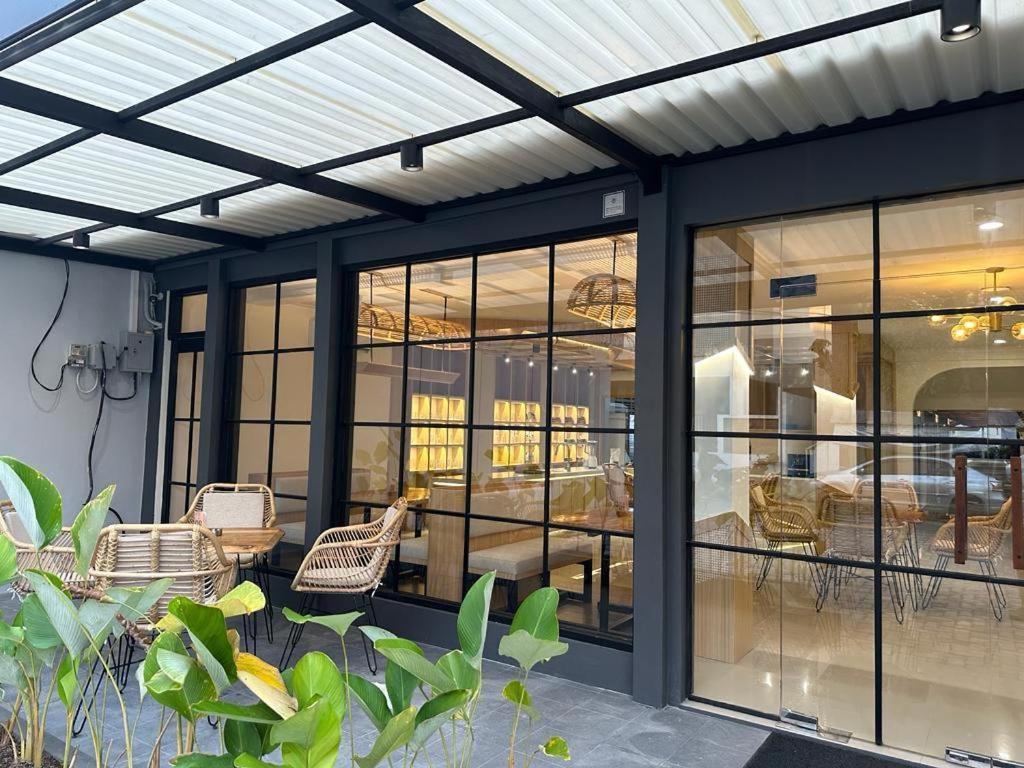 فندق Masri Living By Daphna International يوغياكارتا المظهر الخارجي الصورة